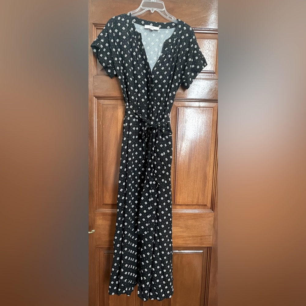 NWOT LOFT black maxi dress size 2